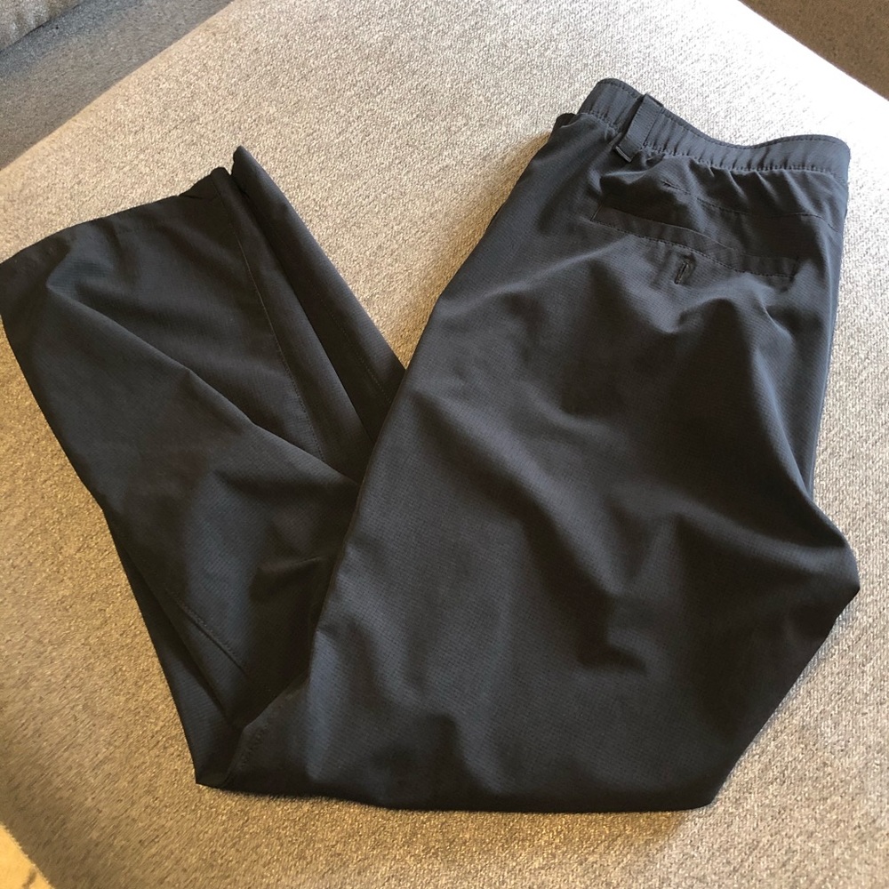 Under Armour golf pants